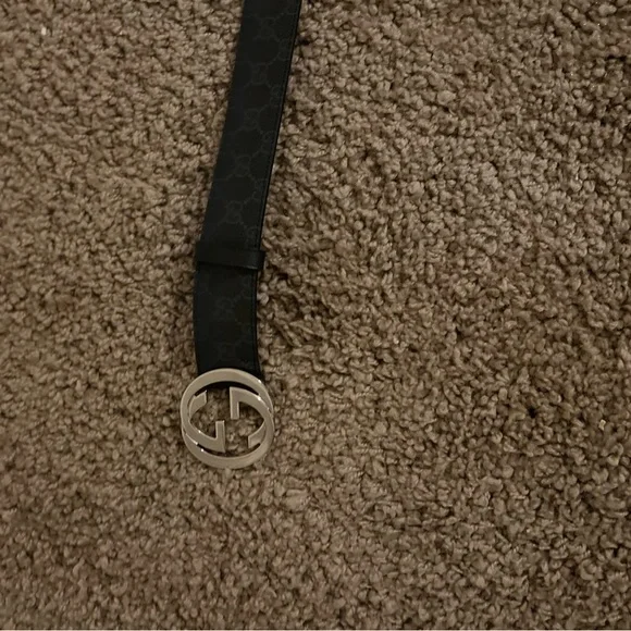 Women’s Gucci Belt comes with tote My Guide To Buying A Gucci Belt - Mia Mia Mine % main image 2